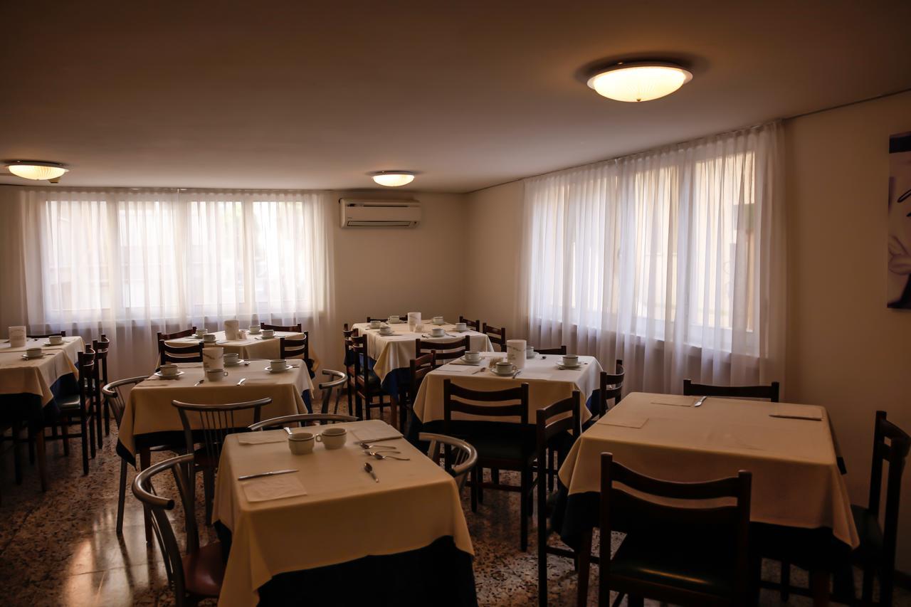 Hotel Venus Rimini Ngoại thất bức ảnh